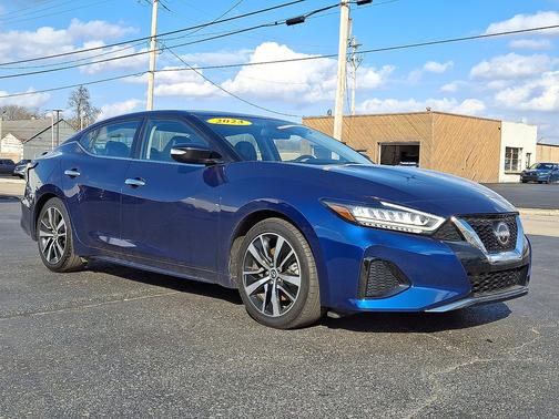 Deep Blue Pearl 2023 Nissan Maxima SV CVT