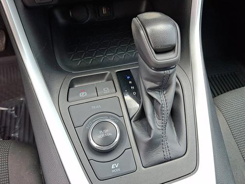 Midnight Black Metallic 2022 Toyota RAV4 Hybrid LE AWD (Natl)