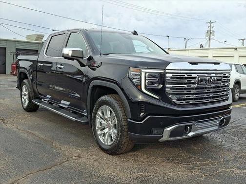 Onyx Black 2026 GMC Sierra 1500 4WD Crew Cab 147" Denali