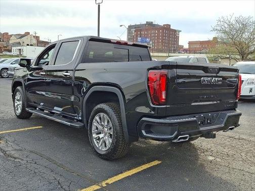 Onyx Black 2026 GMC Sierra 1500 4WD Crew Cab 147" Denali