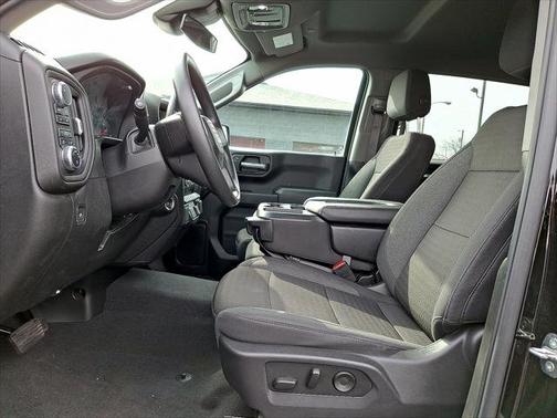 2024 GMC Sierra 1500 4WD Crew Cab 147" Pro