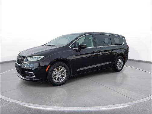 2024 Chrysler Pacifica Touring L FWD