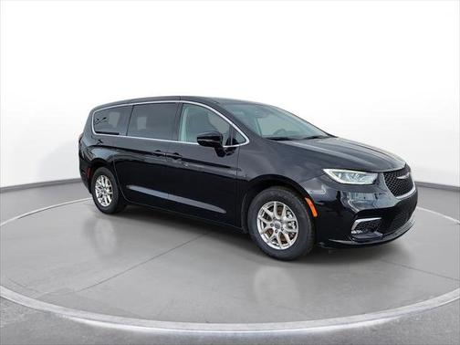 2024 Chrysler Pacifica Touring L FWD