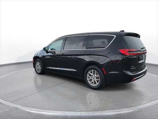 2024 Chrysler Pacifica Touring L FWD