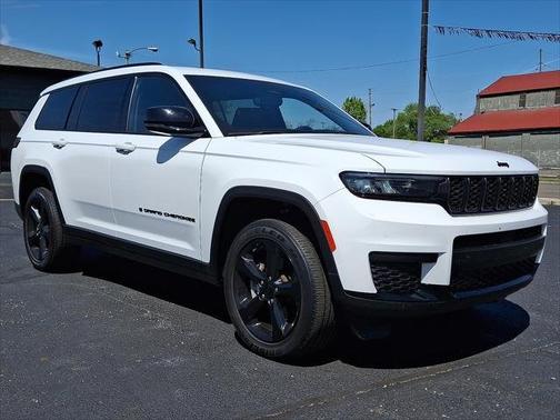 Bright White Clearcoat 2023 Jeep Grand Cherokee L Altitude 4x4