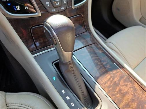 White Frost Tricoat 2016 Buick LaCrosse 4dr Sdn Premium I FWD