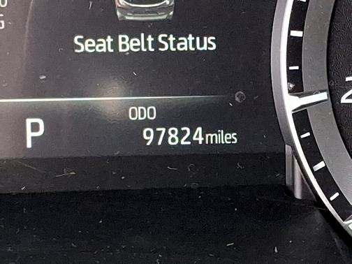 Moon Dust 2021 Toyota Highlander Limited AWD (Natl)