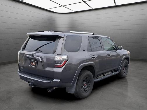 Magnetic Gray Metallic 2022 Toyota 4Runner SR5 Premium 2WD (Natl)