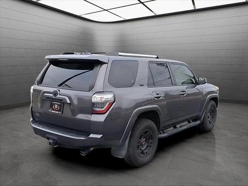 2022 Toyota 4Runner SR5 Premium 2WD (Natl)
