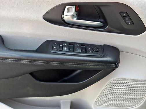 Billet Silver Metallic Clearcoat 2020 Chrysler Pacifica Limited FWD