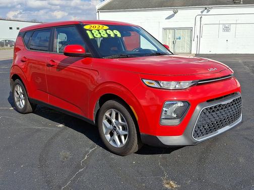 Inferno Red 2022 Kia Soul LX IVT