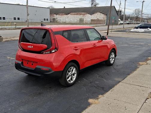 2022 Kia Soul LX
