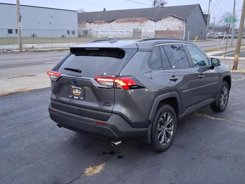 2024 Toyota RAV4 Hybrid XLE Premium