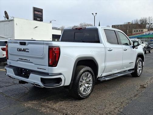 Glacier White Tricoat 2026 GMC Sierra 1500 4WD Crew Cab 147" Denali