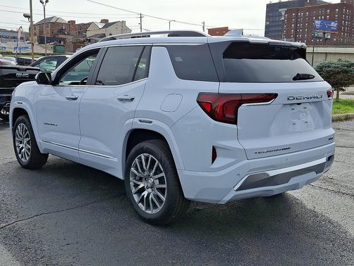 Glacier White Tricoat 2026 GMC Terrain AWD 4dr Denali