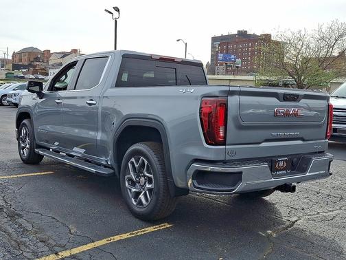 Sterling Metallic 2026 GMC Sierra 1500 4WD Crew Cab 147" SLT