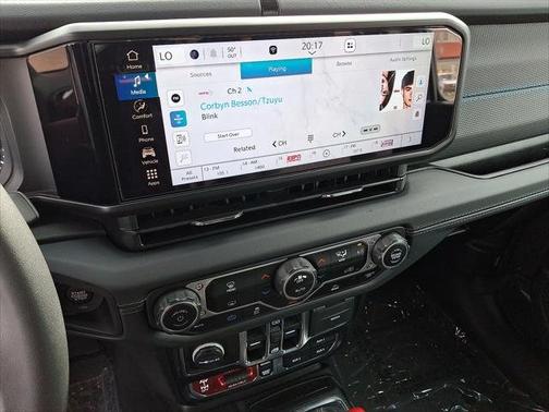 Granite Crystal Metallic Clearcoat 2024 Jeep Wrangler 4xe Rubicon 4x4