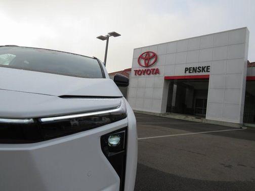 Pear 2026 Toyota bZ XLE Plus