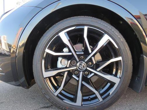 Midnight Black Metallic 2026 Toyota Prius Plug-In Hybrid XSE