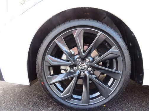 Ice Cap 2026 Toyota Corolla SE