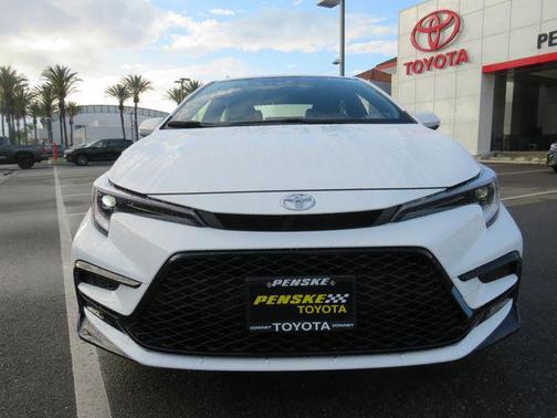 Ice Cap 2026 Toyota Corolla SE