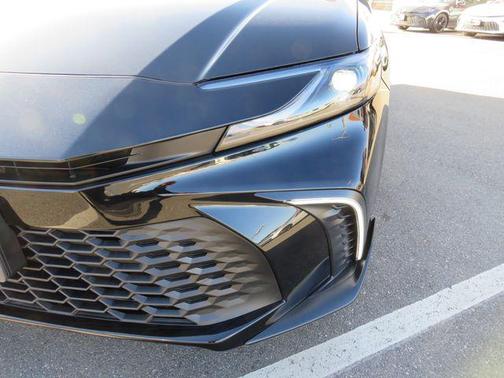 Midnight Black Metallic 2026 Toyota Camry SE