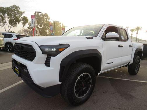 2026 Toyota Tacoma Hybrid TRD Off Road