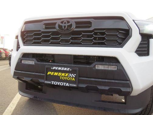 2026 Toyota Tacoma Hybrid TRD Off Road