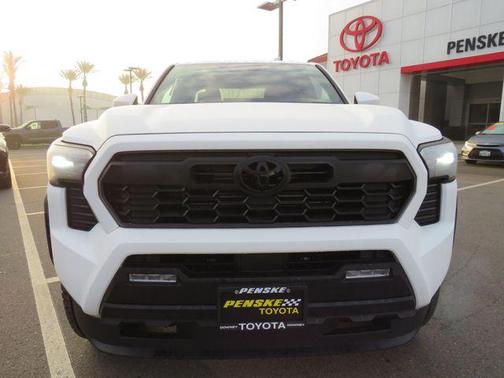 2026 Toyota Tacoma Hybrid TRD Off Road