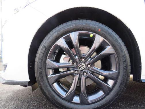 2026 Toyota Sienna XSE 7 Passenger