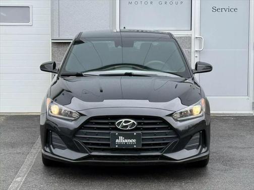 2019 Hyundai Veloster 2