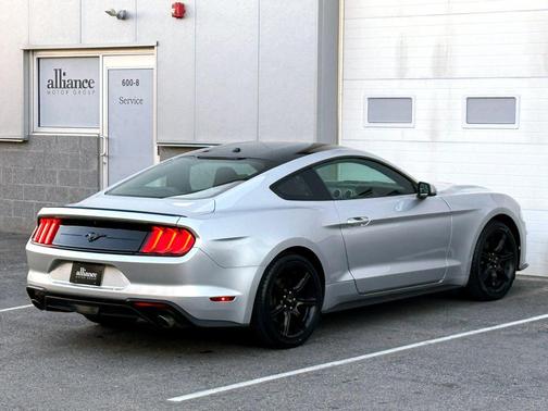 2019 Ford Mustang EcoBoost