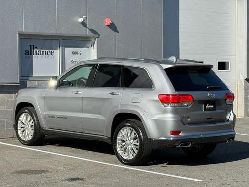 2018 Jeep Grand Cherokee Summit