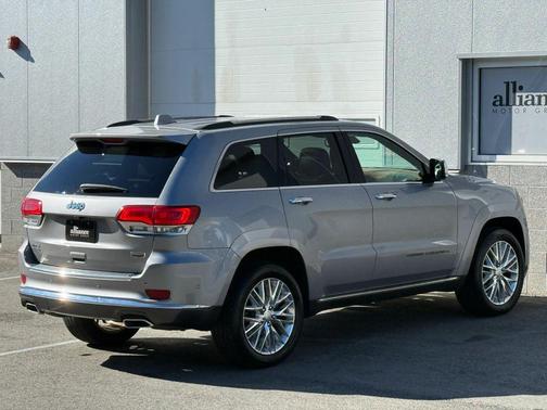 2018 Jeep Grand Cherokee Summit