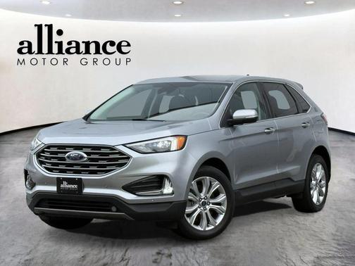 Iconic Silver Metallic 2022 Ford Edge Titanium