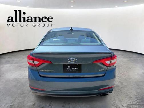 Nouveau Blue 2016 Hyundai SONATA ECO