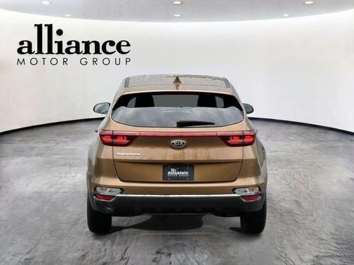Burnished Copper 2021 Kia Sportage LX