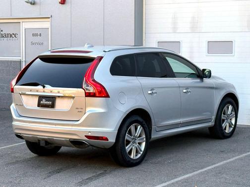 2016 Volvo XC60 T6 Platinum