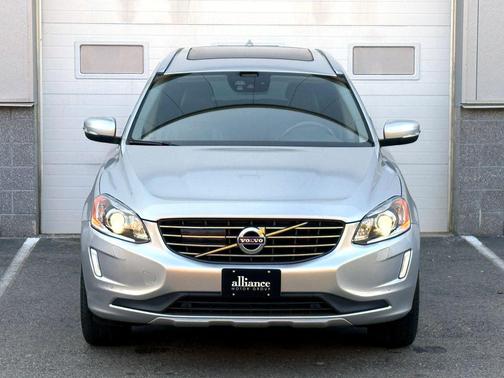2016 Volvo XC60 T6 Platinum