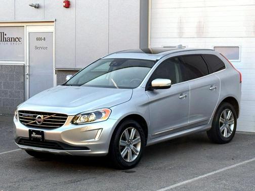 2016 Volvo XC60 T6 Platinum