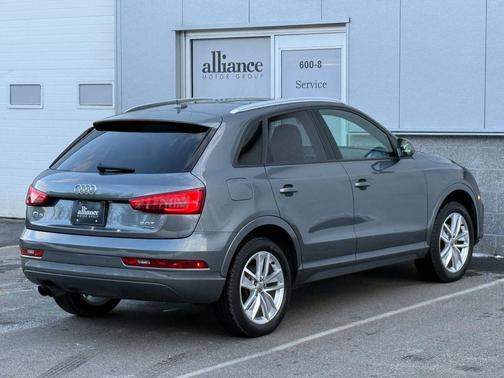 2017 Audi Q3 2.0T Premium