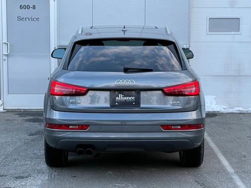 2017 Audi Q3 2.0T Premium