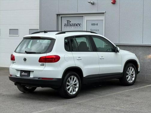 2018 Volkswagen Tiguan Limited 2.0T 4MOTION
