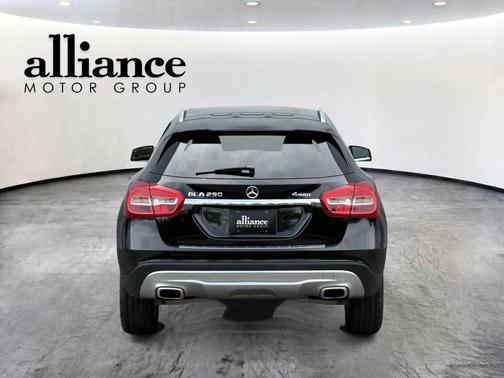 Black 2016 Mercedes-Benz GLA-Class 4MATIC