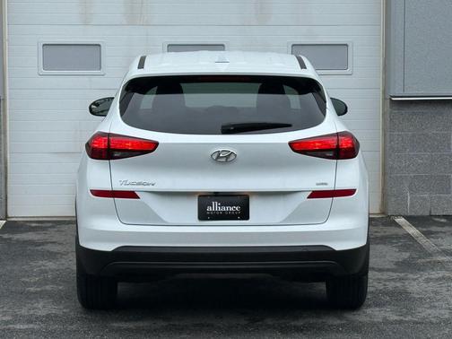 2021 Hyundai TUCSON SE
