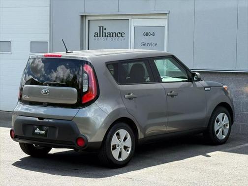 2016 Kia Soul Base