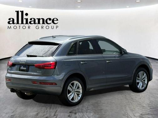 Monsoon Gray Metallic 2017 Audi Q3 2.0T Premium