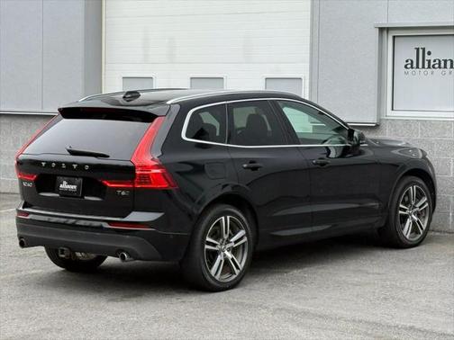 2018 Volvo XC60 T6 Momentum