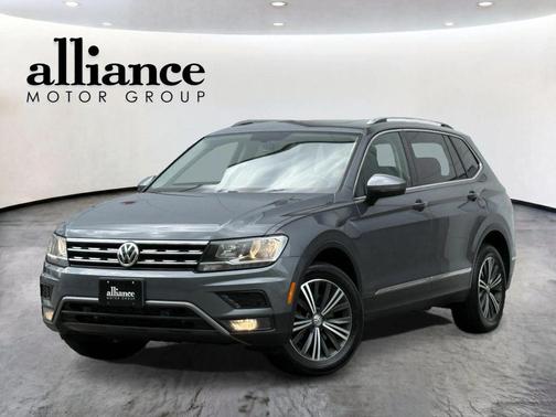 Platinum Gray Metallic 2019 Volkswagen Tiguan 2.0T SEL