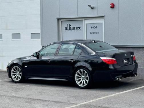 2009 BMW M5 Base